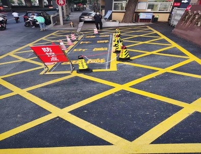朔州朔州厂区划线，园区停车场划线，车库标识标线